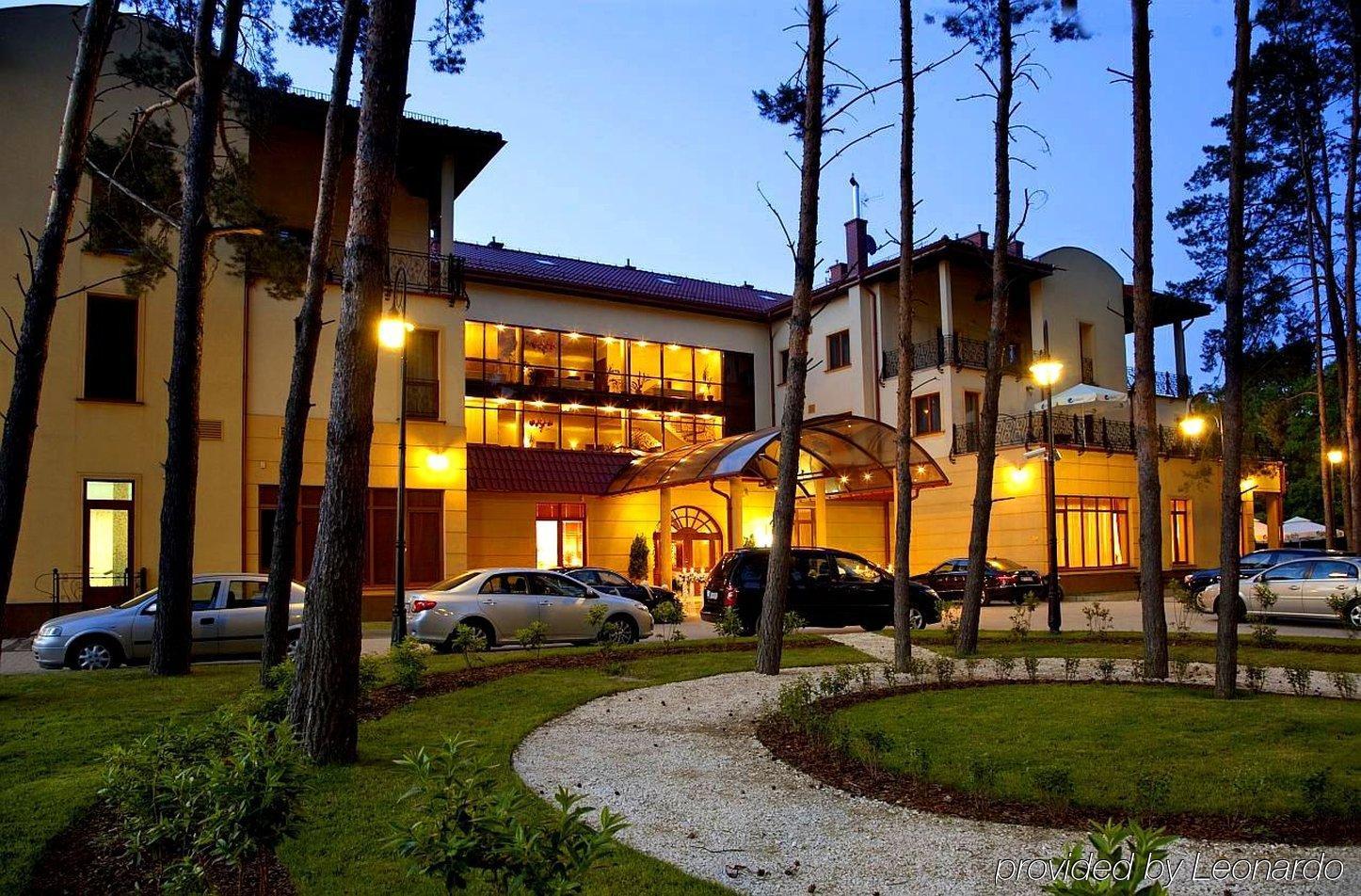 Hotel Pan Tadeusz Serock Exterior foto